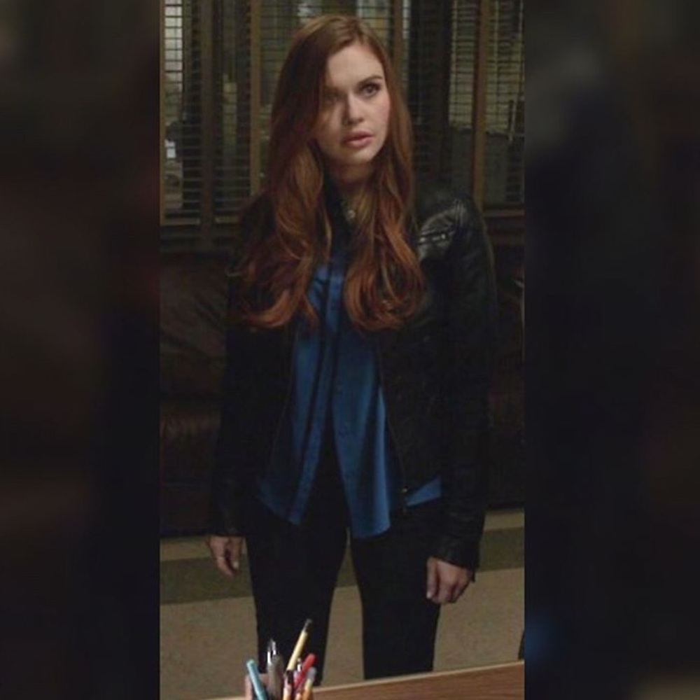 ISO Lydia Martin made for impulse top
